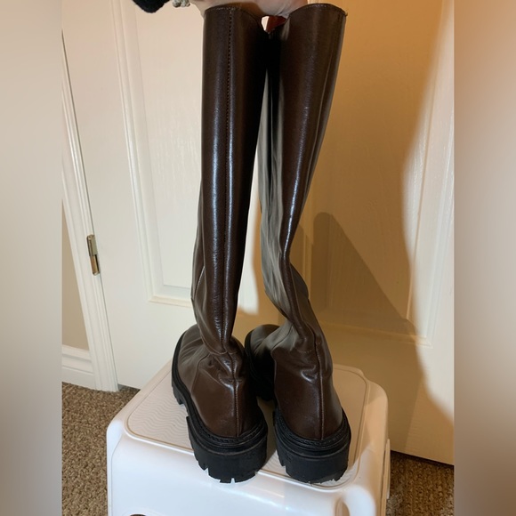 Brown boots - Picture 3 of 4